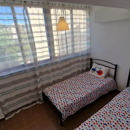 Entire Cozy 2 Bedrooms City-center B Lägenhet Larnaca
